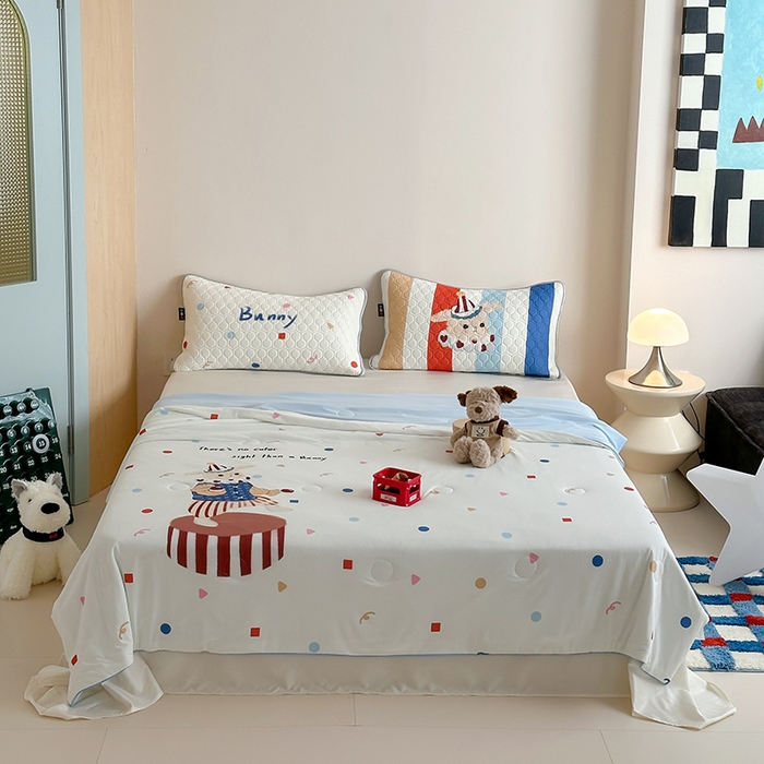 91家纺网 家纺一手货源 找家纺 RYB红黄兰 A类2025新款INS原创大版卡通锦氨冰皮夏被夏凉被空调被 马戏团小兔