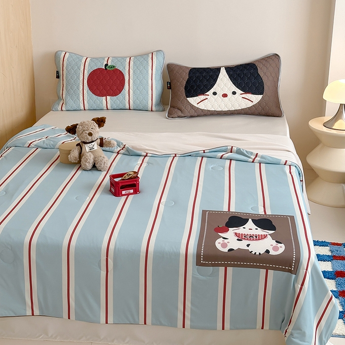 91家纺网 家纺一手货源 找家纺 RYB红黄兰 A类2025新款INS原创大版卡通锦氨冰皮夏被夏凉被空调被 苹果小黑猫