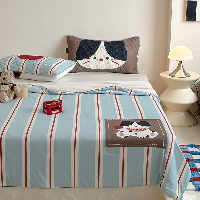 91家纺网 家纺一手货源 找家纺 RYB红黄兰 A类2025新款INS原创大版卡通锦氨冰皮夏被夏凉被空调被 苹果小黑猫