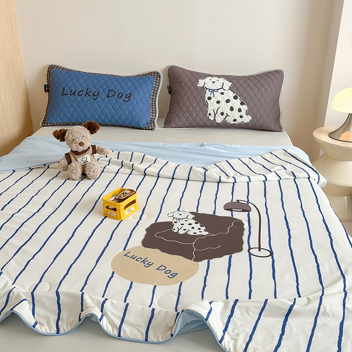 91家纺网 家纺一手货源 找家纺 RYB红黄兰 A类2025新款INS原创大版卡通锦氨冰皮夏被夏凉被空调被 沙发小狗