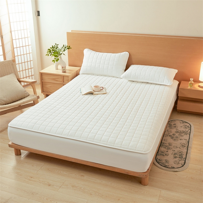 91家纺网 家纺一手货源 找家纺 魅图家纺 2025新款A类原棉防水夹棉床笠 云白