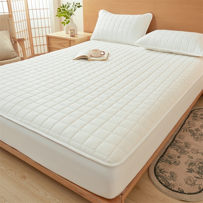 91家纺网 家纺一手货源 找家纺 魅图家纺 2025新款A类原棉防水夹棉床笠 云白