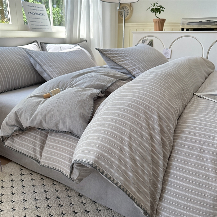 91家纺网 家纺一手货源 找家纺 晚依家纺 2025新款A类全棉色织水洗棉被套单件格子条纹四件套学生宿舍被罩三件套定制定做 乐事-浅灰