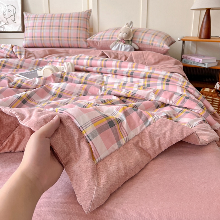 91家纺网 家纺一手货源 找家纺 维娜斯2025新款无印风水洗棉夏被 诺西-粉