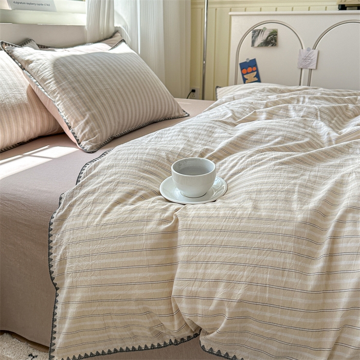 91家纺网 家纺一手货源 找家纺 晚依家纺 2025新款A类全棉色织水洗棉被套单件格子条纹四件套学生宿舍被罩三件套定制定做 乐事-米杏