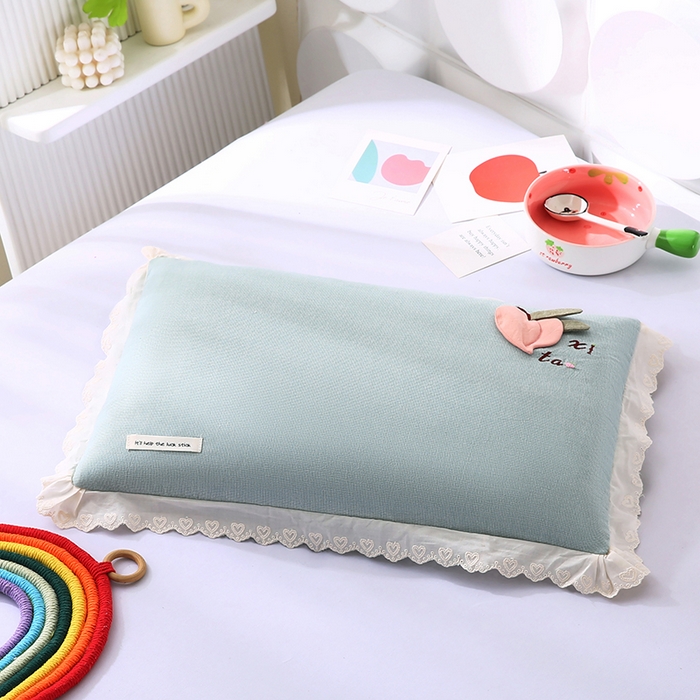 91家纺网 家纺一手货源 找家纺 （总）蔻眠 爱心桃-全棉水洗棉立体刺绣荞麦护颈枕芯儿童学生成人枕头