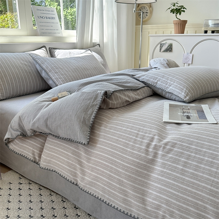 91家纺网 家纺一手货源 找家纺 晚依家纺 2025新款A类全棉色织水洗棉被套单件格子条纹四件套学生宿舍被罩三件套定制定做 乐事-浅灰