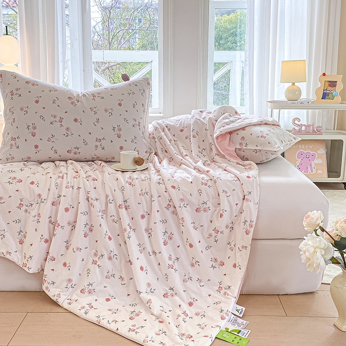 91家纺网 家纺一手货源 找家纺 萌飞 2025新款冷暖双感夏被夏凉被空调被 繁花寄语