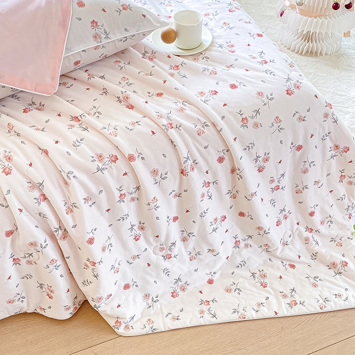 91家纺网 家纺一手货源 找家纺 萌飞 2025新款冷暖双感夏被夏凉被空调被 繁花寄语