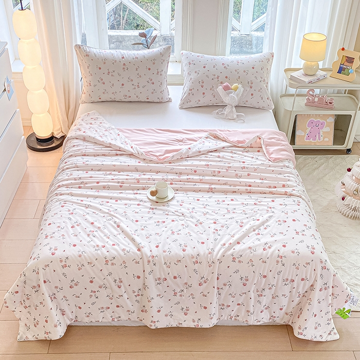 91家纺网 家纺一手货源 找家纺 萌飞 2025新款冷暖双感夏被夏凉被空调被 繁花寄语