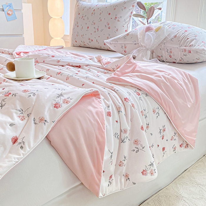 91家纺网 家纺一手货源 找家纺 萌飞 2025新款冷暖双感夏被夏凉被空调被 繁花寄语