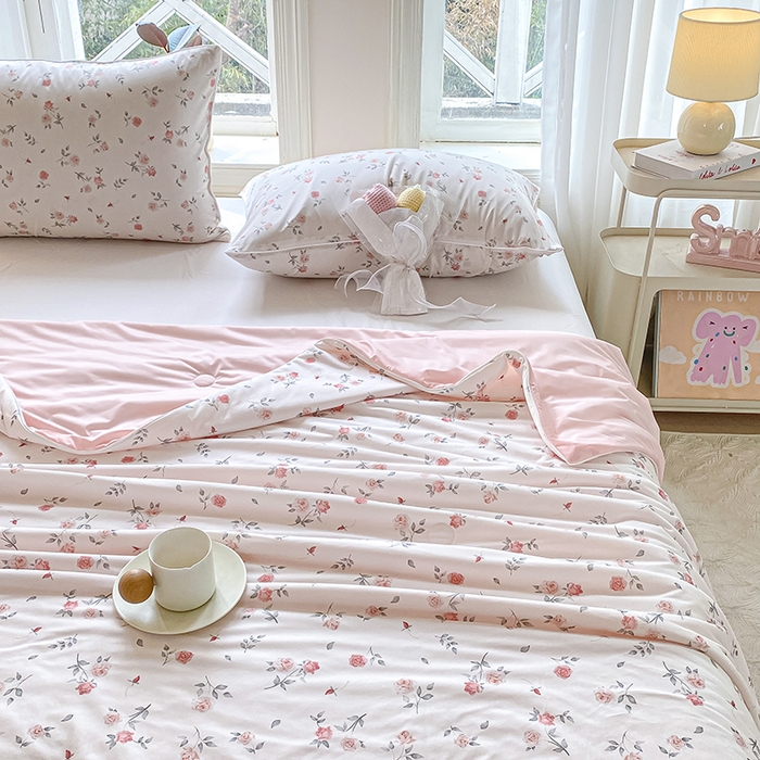 91家纺网 家纺一手货源 找家纺 萌飞 2025新款冷暖双感夏被夏凉被空调被 繁花寄语