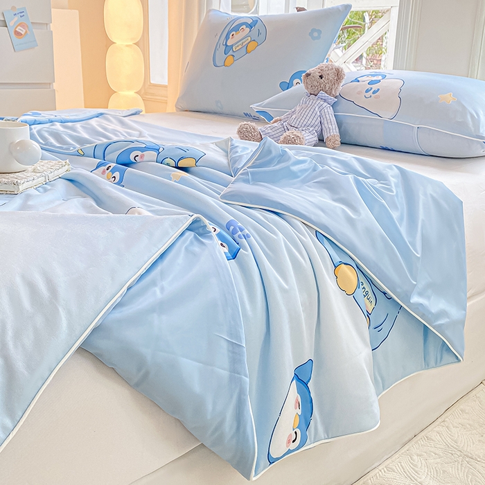 91家纺网 家纺一手货源 找家纺 萌飞 2025新款冷暖双感夏被夏凉被空调被 淘气企鹅