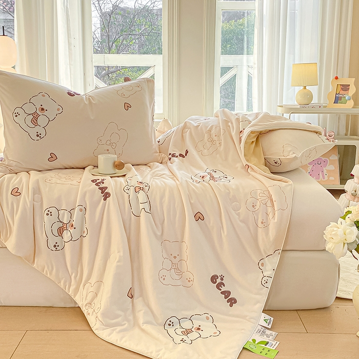 91家纺网 家纺一手货源 找家纺 萌飞 2025新款冷暖双感夏被夏凉被空调被 比利小熊