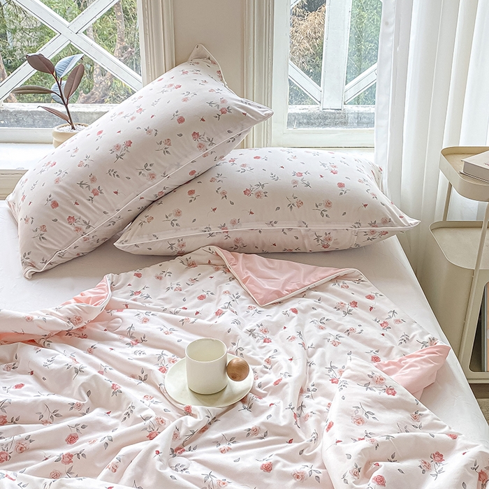 91家纺网 家纺一手货源 找家纺 萌飞 2025新款冷暖双感夏被夏凉被空调被 繁花寄语