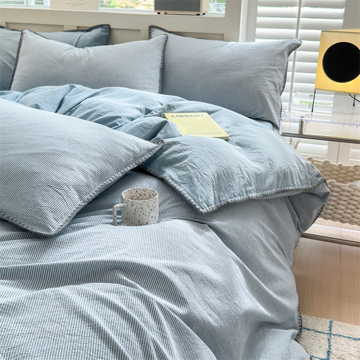 91家纺网 家纺一手货源 找家纺 晚依家纺 2025新款A类全棉色织水洗棉被套单件格子条纹四件套学生宿舍被罩三件套定制定做 时光-浅蓝