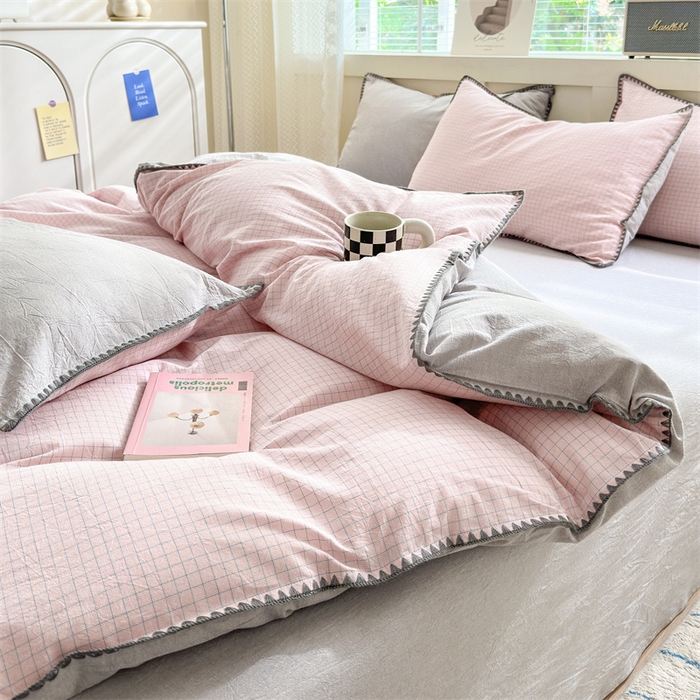 91家纺网 家纺一手货源 找家纺 晚依家纺 2025新款A类全棉色织水洗棉被套单件格子条纹四件套学生宿舍被罩三件套定制定做 星语-浅粉灰