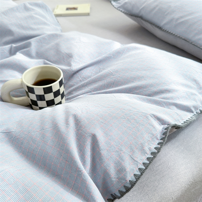 91家纺网 家纺一手货源 找家纺 晚依家纺 2025新款A类全棉色织水洗棉被套单件格子条纹四件套学生宿舍被罩三件套定制定做 星语-浅灰