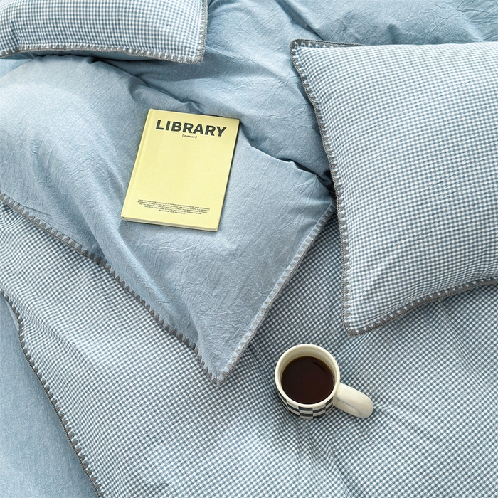 91家纺网 家纺一手货源 找家纺 晚依家纺 2025新款A类全棉色织水洗棉被套单件格子条纹四件套学生宿舍被罩三件套定制定做 遇见-浅蓝