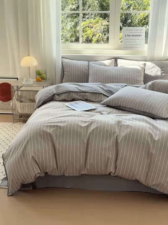 91家纺网 家纺一手货源 找家纺 晚依家纺 2025新款A类全棉色织水洗棉被套单件格子条纹四件套学生宿舍被罩三件套定制定做 乐事-浅灰