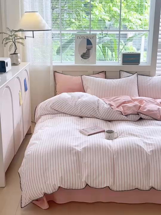 91家纺网 家纺一手货源 找家纺 晚依家纺 2025新款A类全棉色织水洗棉被套单件格子条纹四件套学生宿舍被罩三件套定制定做 诺言-粉