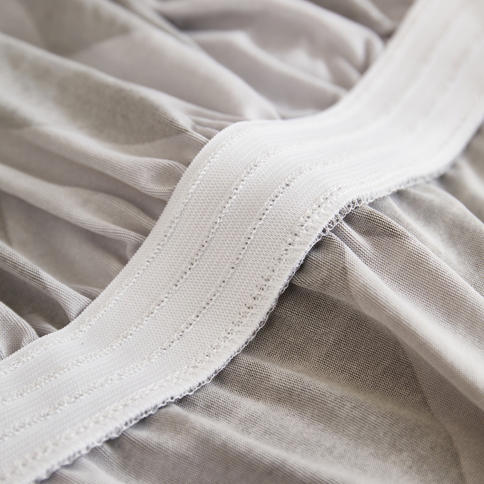 91家纺网 家纺一手货源 找家纺 共鸣沙发套 2025新款牛奶丝系列沙发套（裙摆款）记忆格