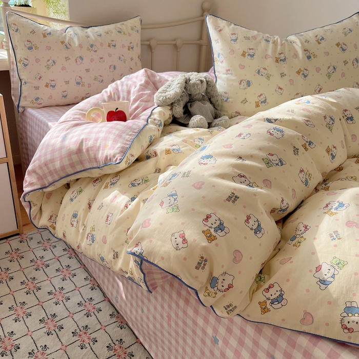 91家纺网 家纺一手货源 找家纺 六巷胡同 2025新款40S全棉纯棉INS童趣可爱风卡通嵌绳款四件套 嵌绳乖巧哈喽猫