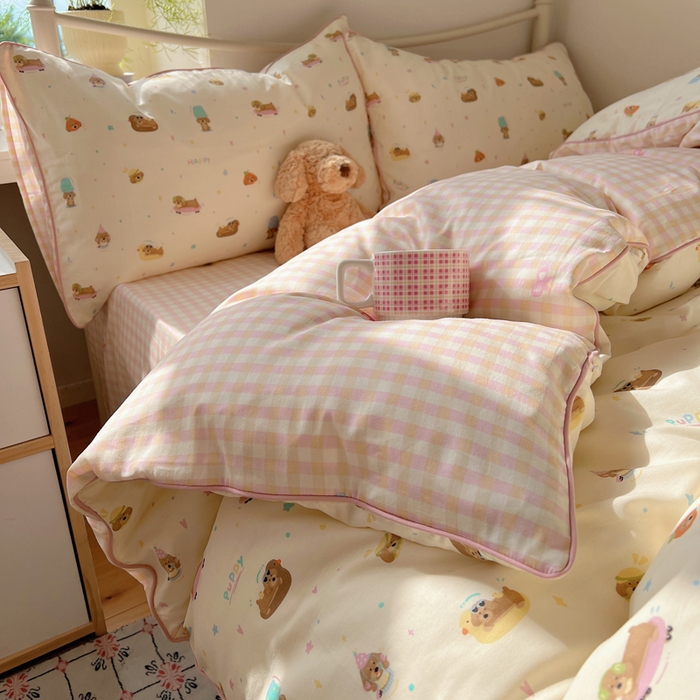 91家纺网 家纺一手货源 找家纺 六巷胡同 2025新款40S全棉纯棉INS童趣可爱风卡通嵌绳款四件套 嵌绳滑板派对犬