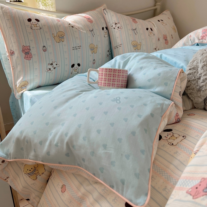 91家纺网 家纺一手货源 找家纺 六巷胡同 2025新款40S全棉纯棉INS童趣可爱风卡通嵌绳款四件套 嵌绳甜品咖啡猫