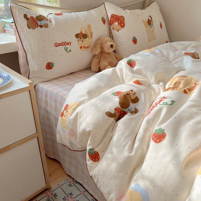 91家纺网 家纺一手货源 找家纺 六巷胡同 2025新款40S全棉纯棉INS童趣可爱风卡通嵌绳款四件套 嵌绳蛋糕腊肠狗