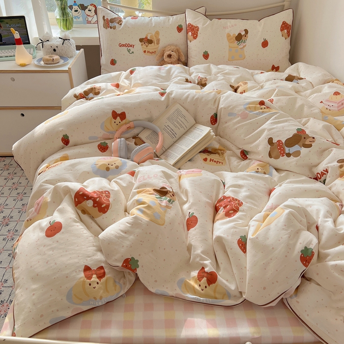 91家纺网 家纺一手货源 找家纺 六巷胡同 2025新款40S全棉纯棉INS童趣可爱风卡通嵌绳款四件套 嵌绳蛋糕腊肠狗