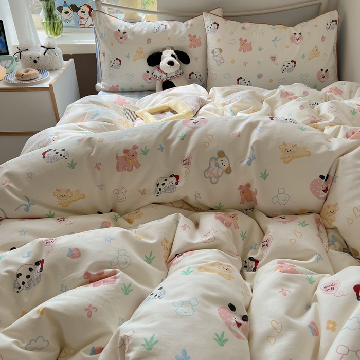 91家纺网 家纺一手货源 找家纺 六巷胡同 2025新款40S全棉纯棉INS童趣可爱风卡通嵌绳款四件套 嵌绳趣味调皮犬