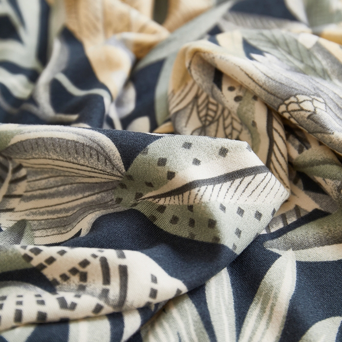 91家纺网 家纺一手货源 找家纺 共鸣沙发套 2025新款牛奶丝印花系列沙发套（新增花色全包款）  繁花