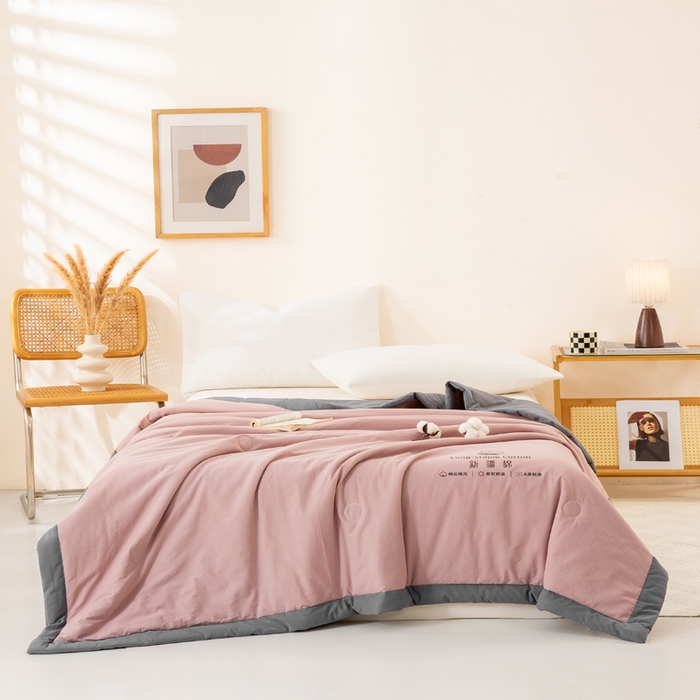 91家纺网 家纺一手货源 找家纺 梦初语 2025新款A类母婴水洗棉纯色双拼新疆棉花夏凉被可机洗直播爆单夏被 温馨粉