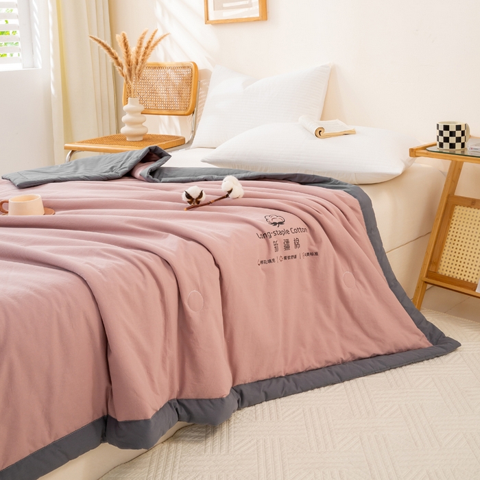 91家纺网 家纺一手货源 找家纺 梦初语 2025新款A类母婴水洗棉纯色双拼新疆棉花夏凉被可机洗直播爆单夏被 温馨粉