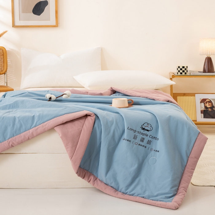 91家纺网 家纺一手货源 找家纺 梦初语 2025新款A类母婴水洗棉纯色双拼新疆棉花夏凉被可机洗直播爆单夏被 蓝灰