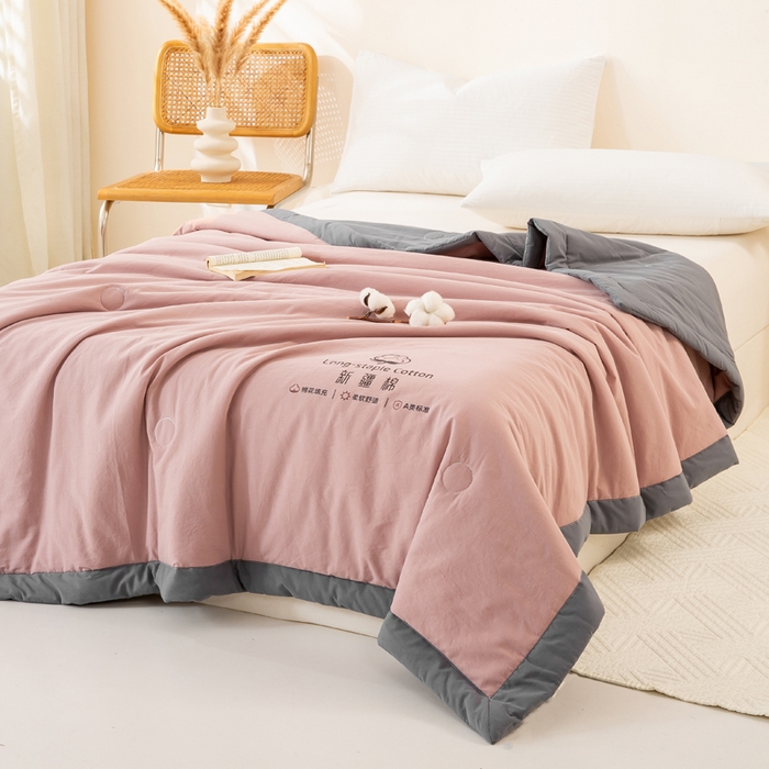 91家纺网 家纺一手货源 找家纺 梦初语 2025新款A类母婴水洗棉纯色双拼新疆棉花夏凉被可机洗直播爆单夏被 温馨粉