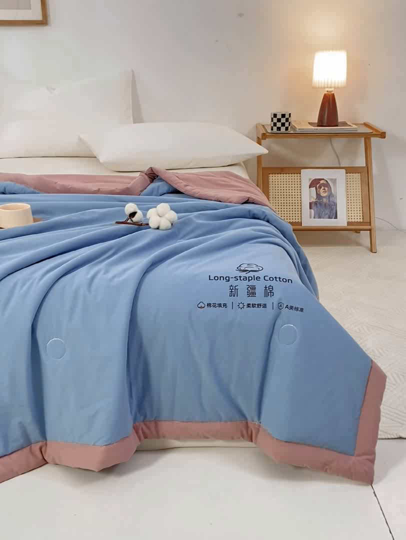 91家纺网 家纺一手货源 找家纺 梦初语 2025新款A类母婴水洗棉纯色双拼新疆棉花夏凉被可机洗直播爆单夏被 蓝灰