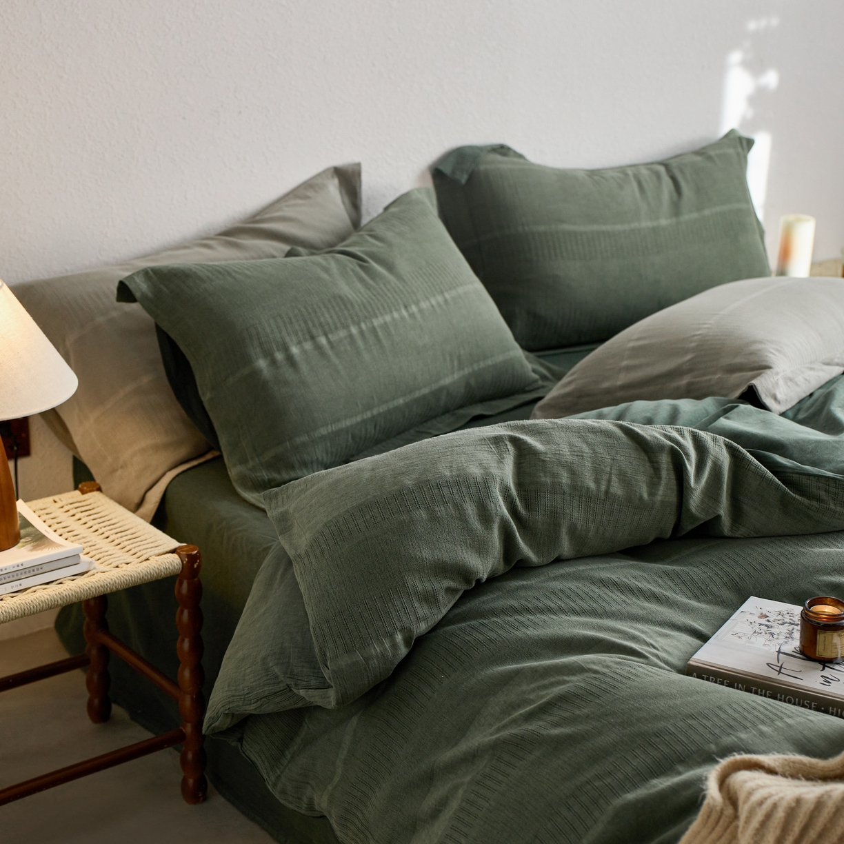 91家纺网 家纺一手货源 找家纺 （总）安莱生活 2025新款全棉纯棉纱洗纽扣款大提花四件套--艾伦