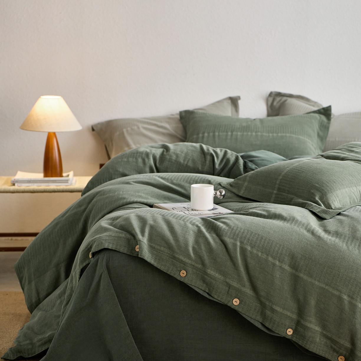 91家纺网 家纺一手货源 找家纺 （总）安莱生活 2025新款全棉纯棉纱洗纽扣款大提花四件套--艾伦