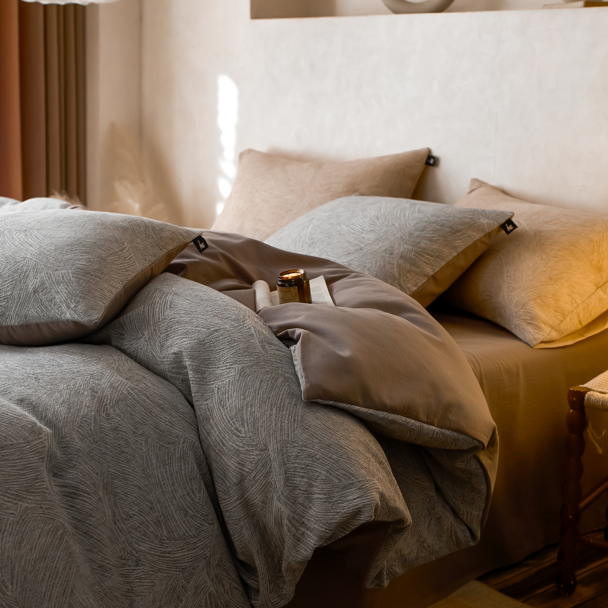 91家纺网 家纺一手货源 找家纺 安莱生活 2025新款三层纱提花四件套--伯尔纳 伯尔纳-浅灰（不供抖音）