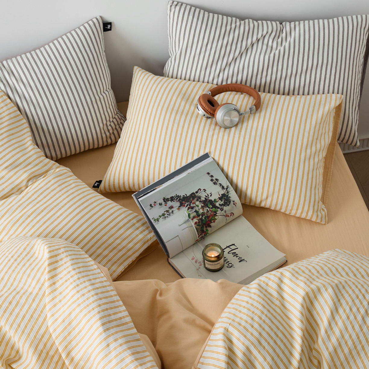 91家纺网 家纺一手货源 找家纺 安莱生活 2025新款水洗色织华夫格提花四件套-织唛系列 织唛-驼黄条