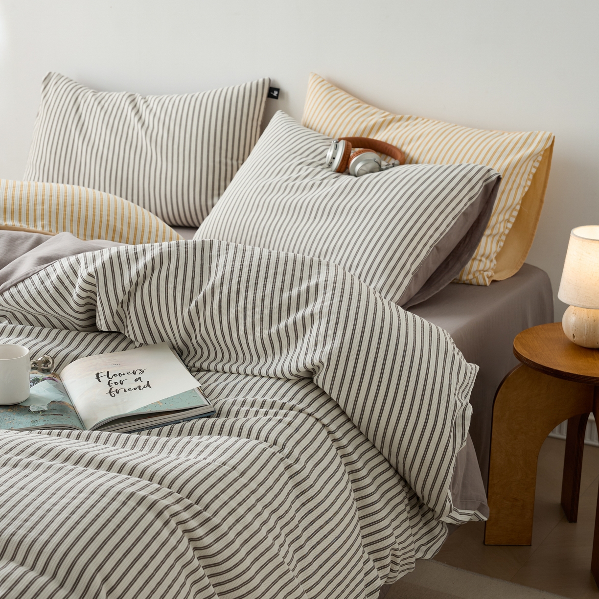 91家纺网 家纺一手货源 找家纺 安莱生活 2025新款水洗色织华夫格提花四件套-织唛系列 织唛-银灰条