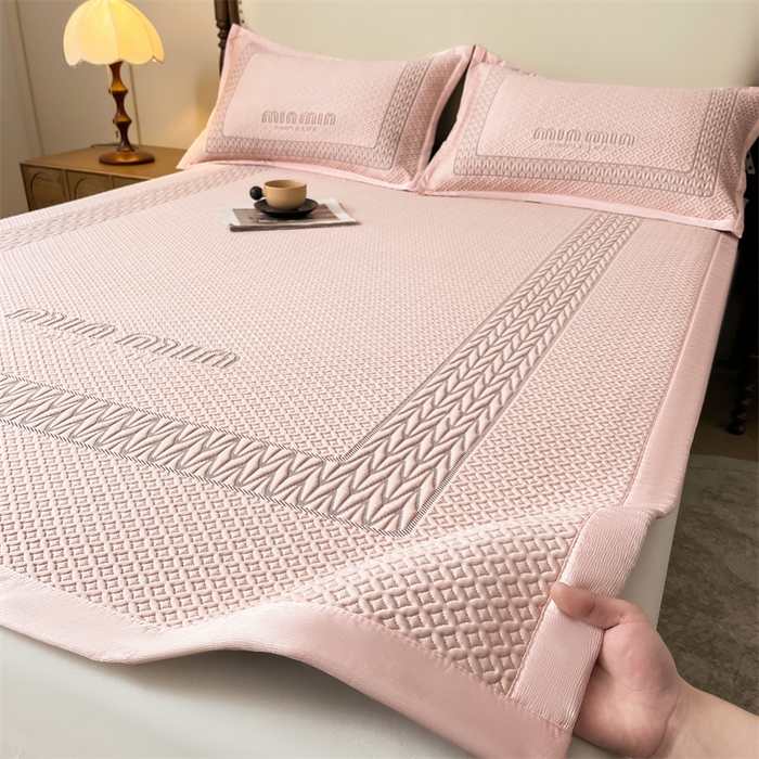 91家纺网 家纺一手货源 找家纺 （总）耐思家纺 2025新品A类高端大版高分子530克PE提花冰豆豆床席床笠系列直播热款(可供跨境压缩)