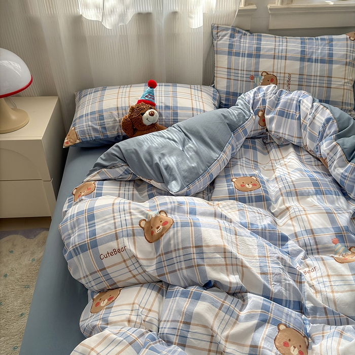 沐芷 2025 A类软萌水洗棉卡通印花四件套床上用品三件套被套床单 格纹熊