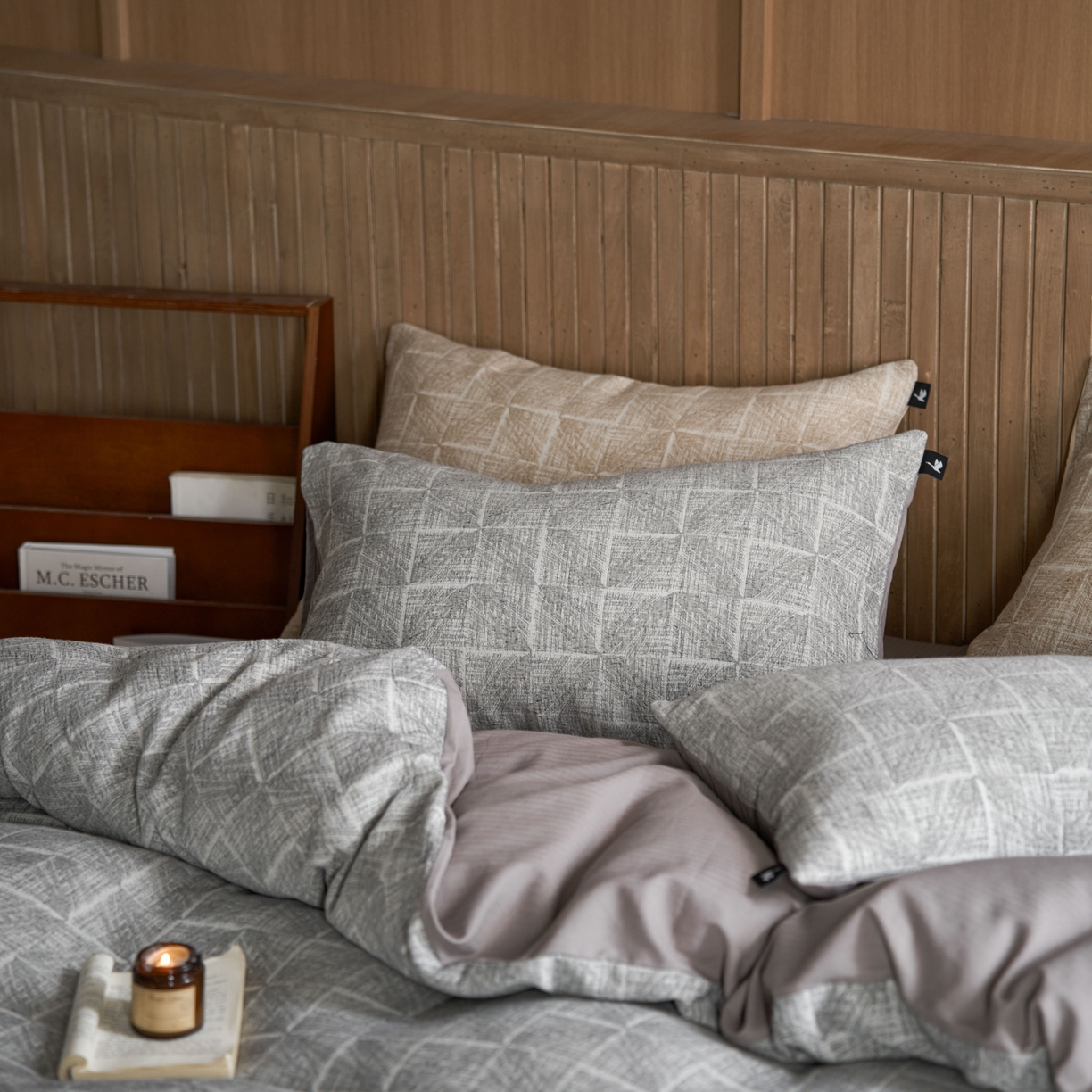 91家纺网 家纺一手货源 找家纺 安莱生活 2025新款三层纱大提花四件套--苏珊格 苏珊格-深灰