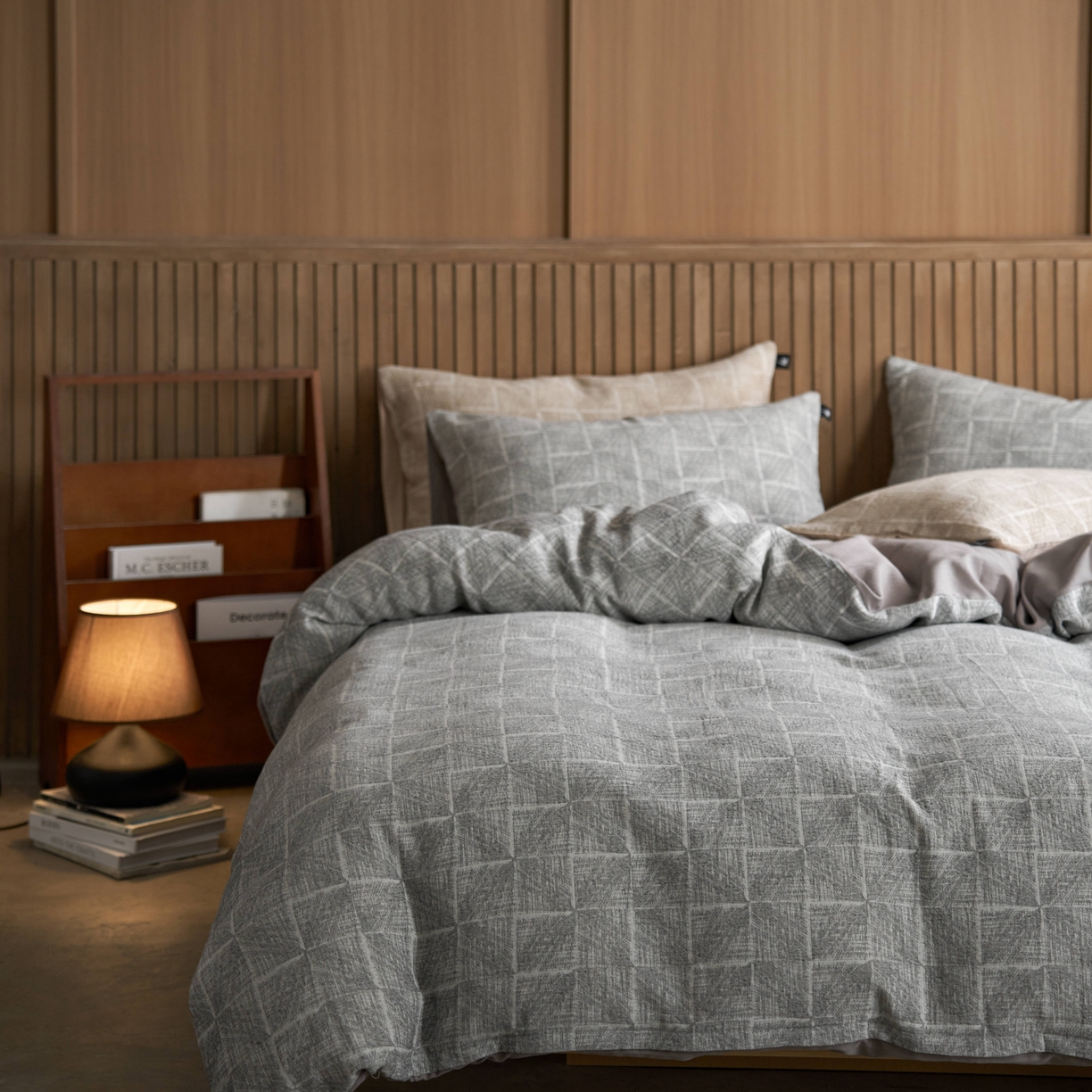 91家纺网 家纺一手货源 找家纺 安莱生活 2025新款三层纱大提花四件套--苏珊格 苏珊格-深灰