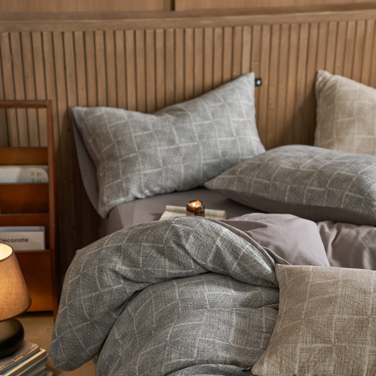 91家纺网 家纺一手货源 找家纺 安莱生活 2025新款三层纱大提花四件套--苏珊格 苏珊格-深灰