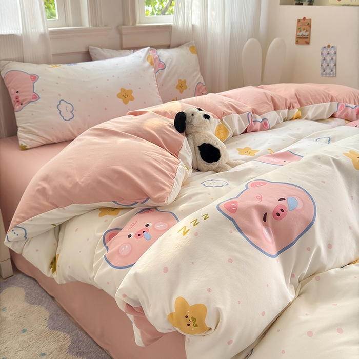 91家纺网 家纺一手货源 找家纺 沐芷 2025 A类软萌水洗棉卡通印花四件套床上用品三件套被套床单 困困小猪