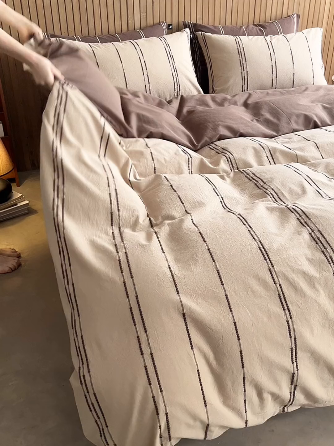 91家纺网 家纺一手货源 找家纺 安莱生活 2025新款水洗色织提花四件套--巷往印记 巷往印记-榛果